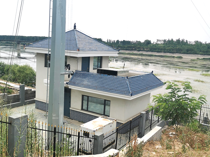 山東省國家基本水文測站提檔升級建設(shè)工程項(xiàng)目-項(xiàng)目說明2-重點(diǎn)完善降水、水位、流量監(jiān)測基礎(chǔ)設(shè)施以及升級監(jiān)測裝備，同時與時俱進(jìn)升級省級水文應(yīng)急測驗(yàn)隊裝備