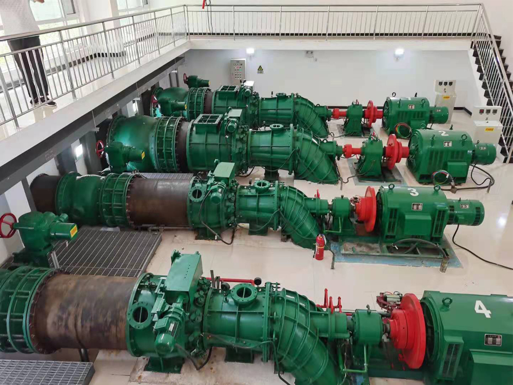 莊里水庫水電站，采用軸伸貫流式水輪機(jī)