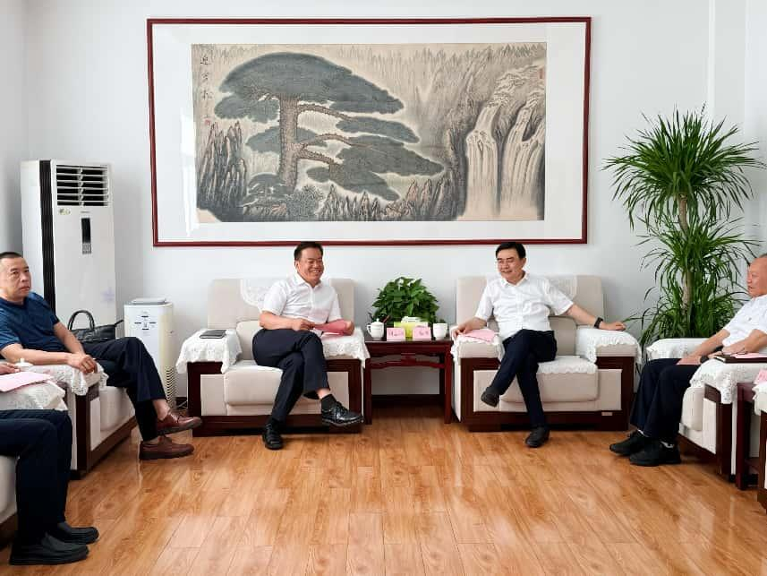 水發(fā)集團黨委書記、董事長劉志國一行到訪山東水設(shè)